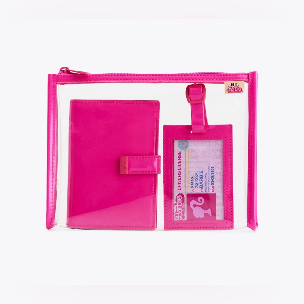 BÉIS Passport & Luggage Tag Set in Barbie Pink